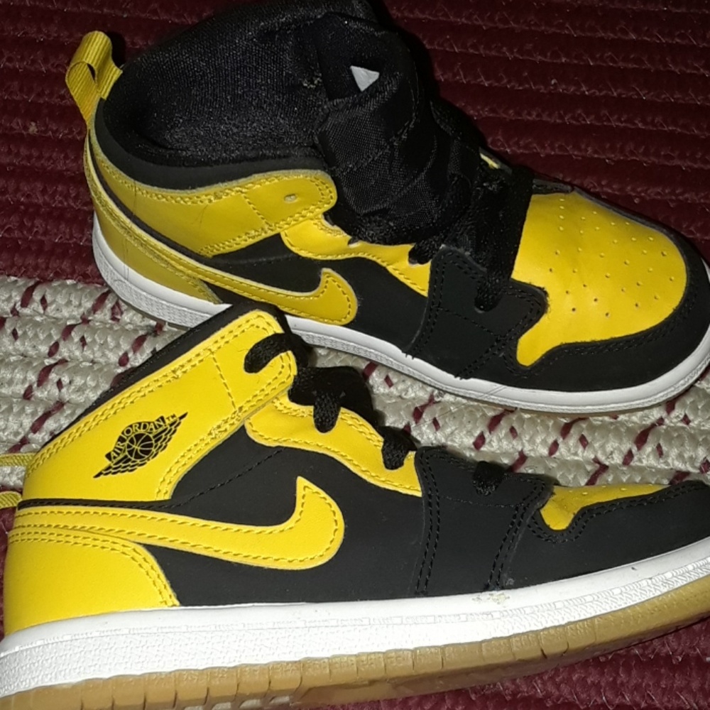Air Jordan retro 1 reverse new love